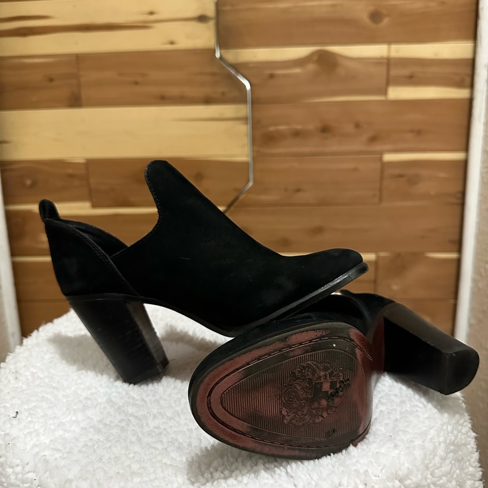 Vince Camuto booties